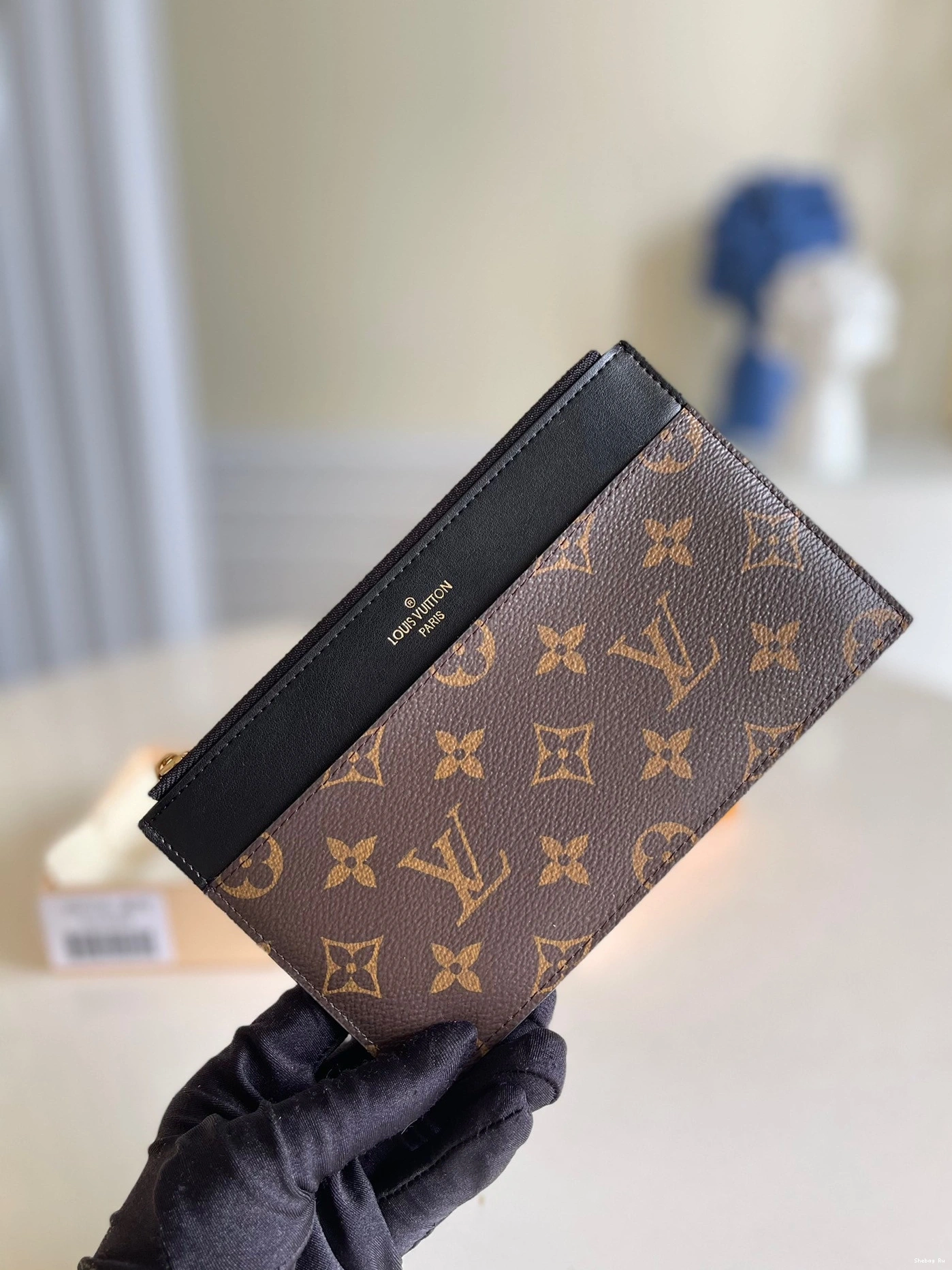 LOUIS SLIM VUITTON PURSE 0819